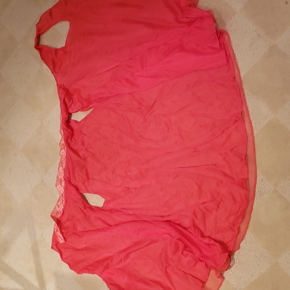 Interesting Jer Marai Nightgown - Picture 5 of 7